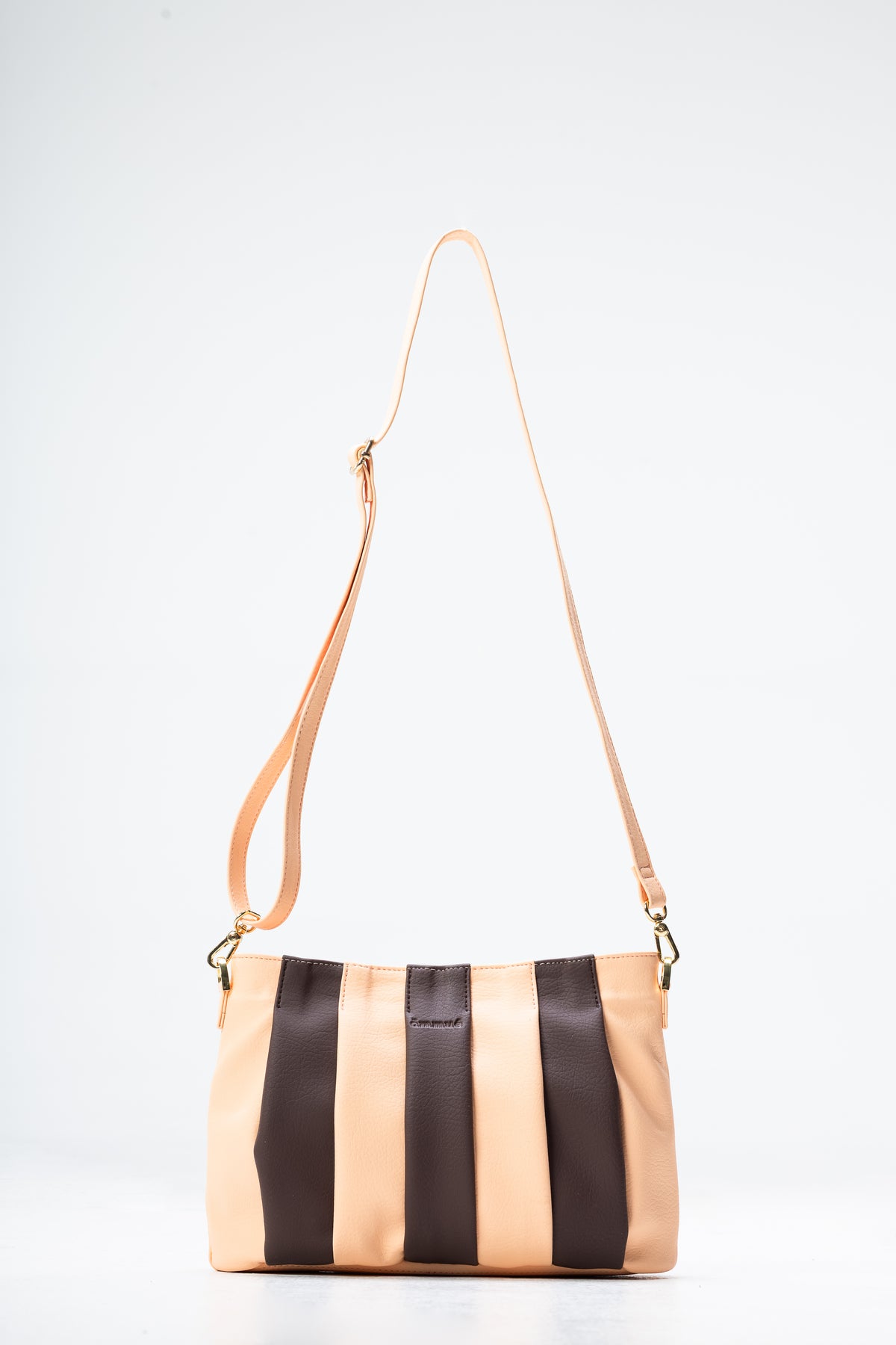 Coralina Clutch Suspiro de Café
