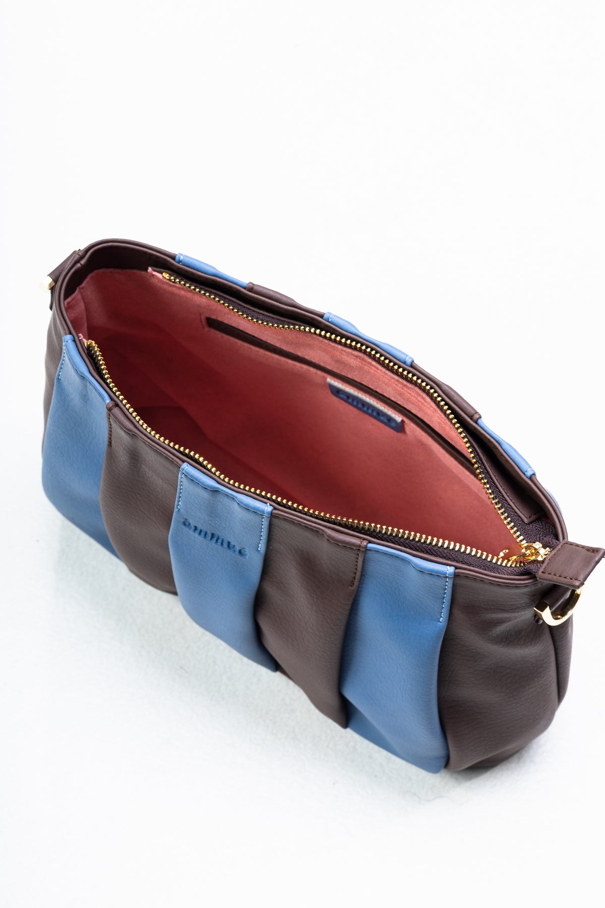 Coralina Clutch Bombón de Arándanos